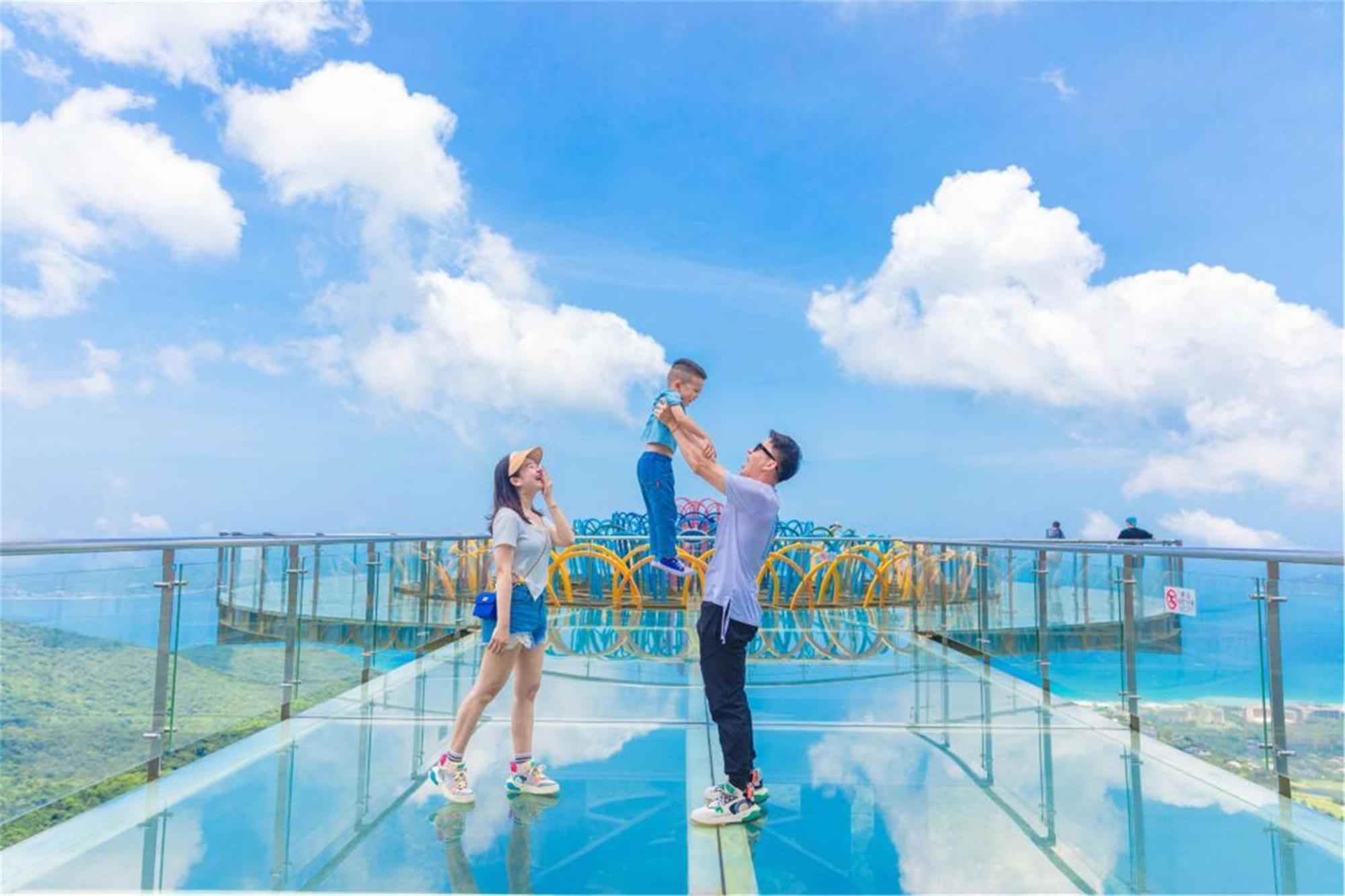 Yalong Bay Earthly Paradise Birds Nest Resort （Mountain Villas) Sanya Exterior photo