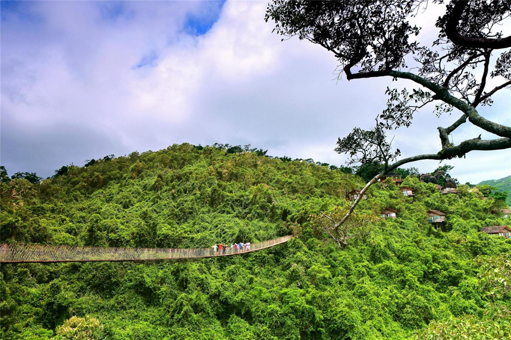 Yalong Bay Earthly Paradise Birds Nest Resort （Mountain Villas) Sanya Exterior photo